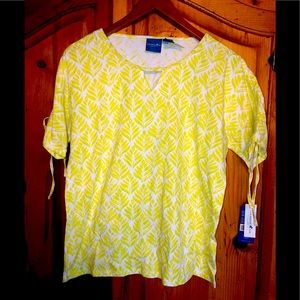 Caribbean Joe women’s shirt with ruched sleeves 🌴